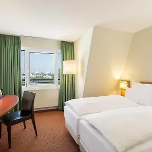 4* Hotel Nh Ost